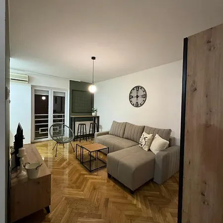 Centre Apartment *